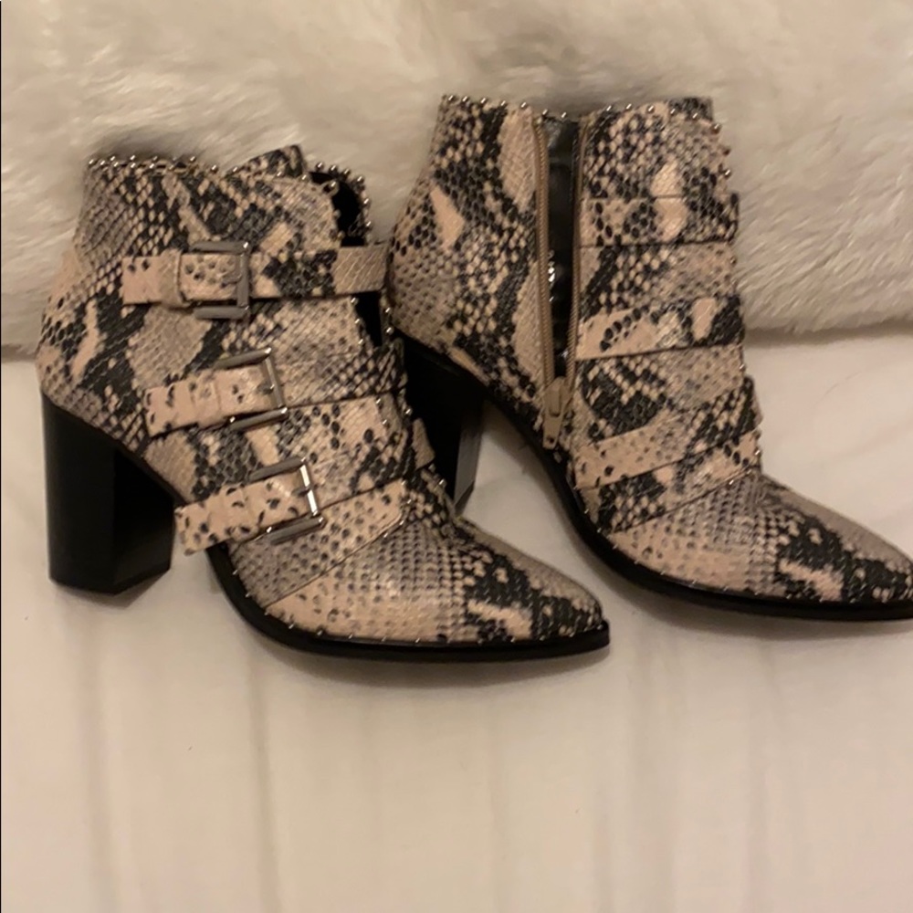 Steve Madden Snakeskin booties